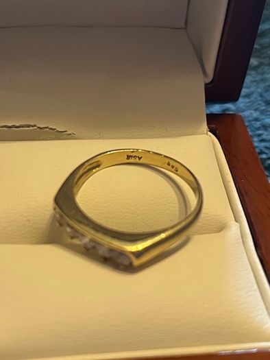Eternity Ring .. Diamond & 14ct Gold