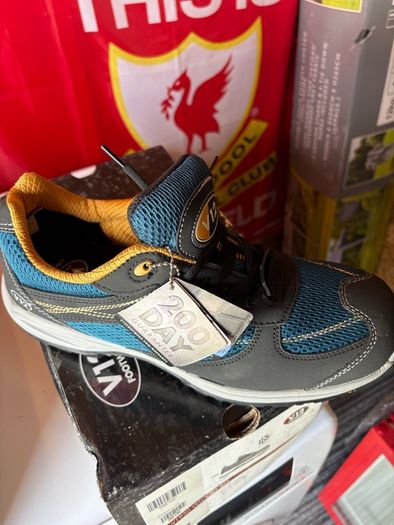 Men's hardtoe work shoes