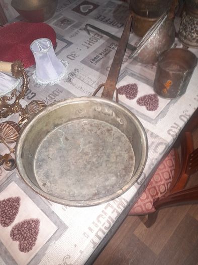 Large Antique Copper and Iron Deep Pan around the 19th or early 20th century, Postage Available or Collection on all my items