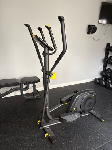 Cross trainer