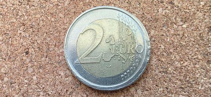 2 euro coin