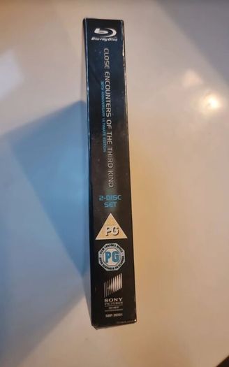 Close Encounters of the Third Kind book+ 30th anniversary double Blu-ray box set