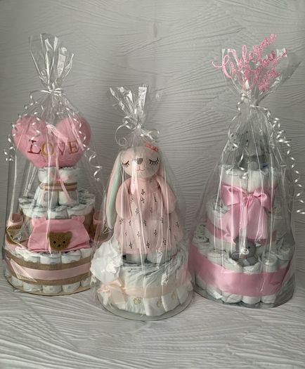 Premium Nappy Cakes for Baby shower gift or new parents.