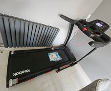 Very Good Reebok Treadmill 2.0 HP Motor and Electronic Incline