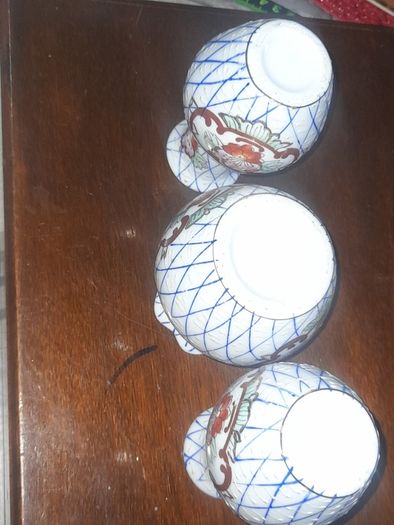 Vintage 3 Chinese Mini Vases. The set includes two slender necked vases and one wider Scalloped Rim Jar, in good condition, postage available or collection
