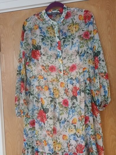 Primark  Dress & Underslip.  S.M -12