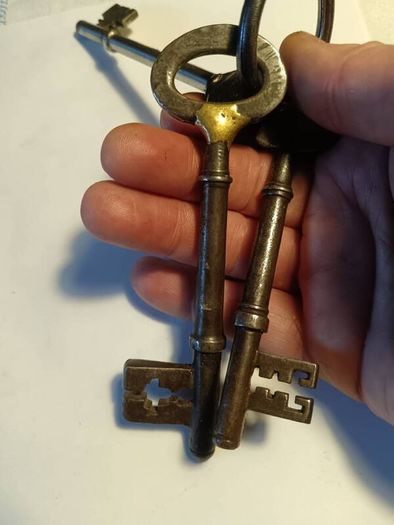 18 Georgian and Victorian Keys