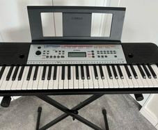 Yamaha YPT-260 Keyboard, Stand & Stool