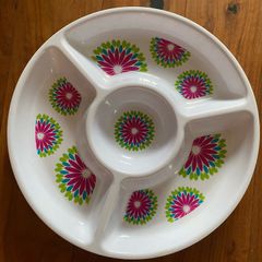 Melamine chip and dip serving plate