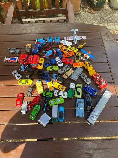 Toys models lot