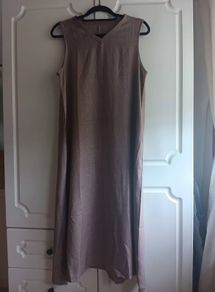 Sleeveless Maxi Dress with V-Neck