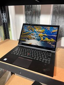 Lenovo ThinkPad X1 Yoga G3 14" WQHD Touchscreen i7-8565U 16GB RAM 256GB SSD Win 11 Pro