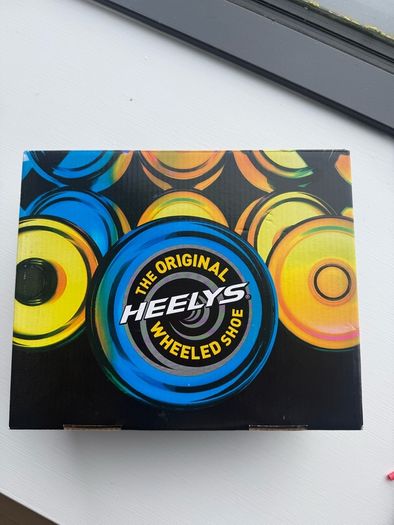 heelys