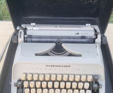 Vintage German Scheidegger Typomatic TMS typewriter