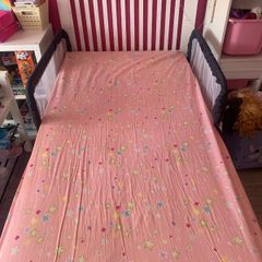 Kids single bed