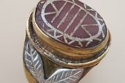 Vintage Etched Carnelian Agate Ring Brass &amp; Silver Inlay, Flower Design