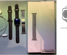 Apple Watch Series 8 Stainless Steel Case with Silver Link Bracelet