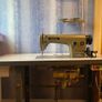 Sewing machine Image 2