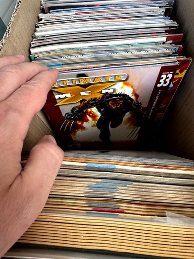 Marvel & DC Long Comic Box w 300 comics for Sale