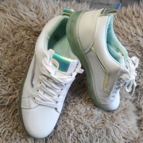 Casual Sneakers size 4-5