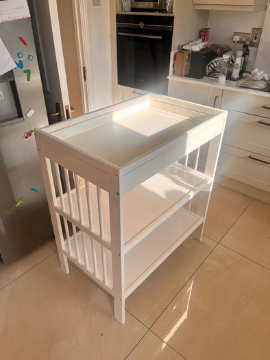 Baby changing table