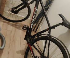 Bike. Medium frame. Needs back break.