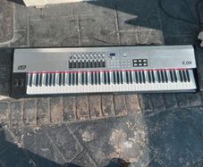 ESI K.ON USB MIDI controller keyboard