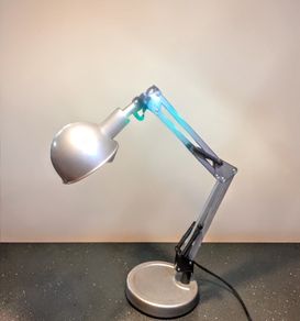 Adjustable heavy industrial style metal lamp