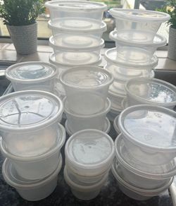 30 Plastic Tubs & Lids