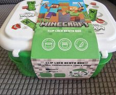 Brand New Minecraft Clip Lock Bento Box - 2 Tier with Cutlery