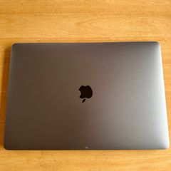 macbook pro 2018  15"  i7  A1990