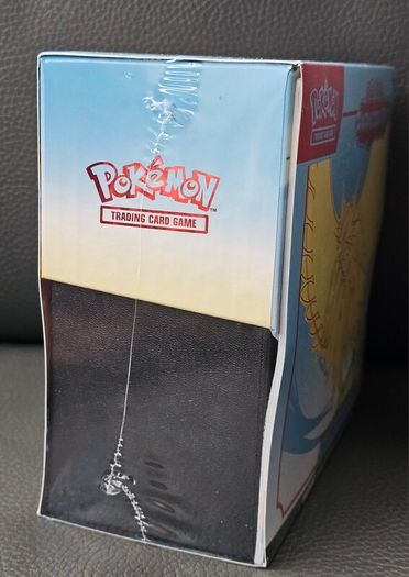 Pokemon TCG Scarlet and Violet Paradox Rift ETB Elite Trainer Box Brand New Sealed Roaring Moon