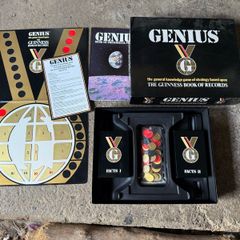 vintage guiness records boards game