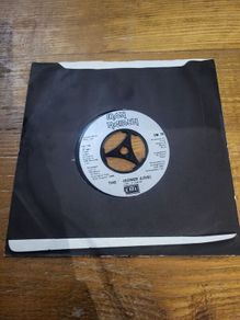 Iron Maiden Single (Prisoner Live)