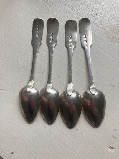 4 excellent condition Irish silver teaspoons 5 and 1/4 inches long weighing 65 grams. Made by Joseph Henzell in 1807 in Dublin.