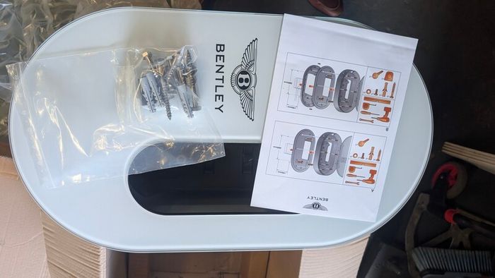 Bentley charging dock- genuine OEM wall mount station for mobile charger