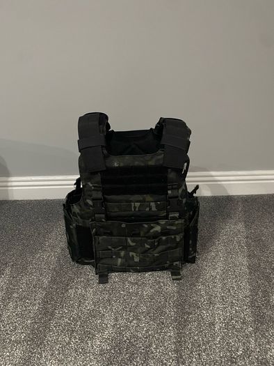 Airsoft plate carrier / vest