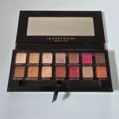 Anastasia Beverly Hills Modern Renaissance Eyeshadow Palette