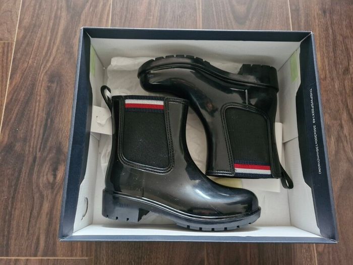 Tommy Hilfiger Signature Elastic Cleat Rain Boots Black s. 4/37
