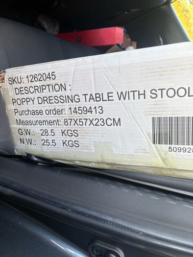vanity table