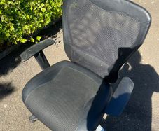 Desk chair