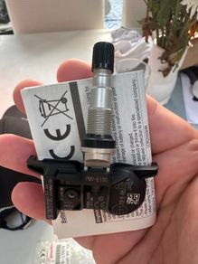 Toyota tyre sensor valve brand new