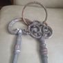 oversize metal keys Image 6