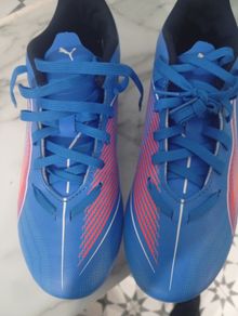 Football boots 5.5