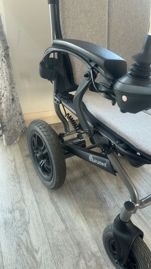 electric wheelchair quirumed