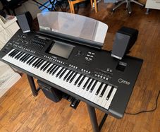 Yamaha Genos