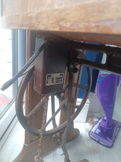 Vintage Singer Sewing Machine