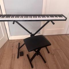 Digital keyboard Piano (VISIONKEY-100) barely used