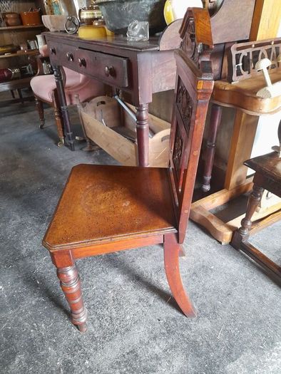 Arts and Crafts Hall Chair