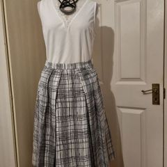 midi skirt